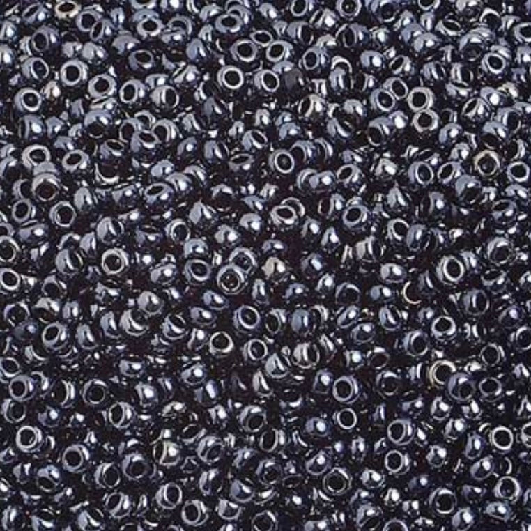 10/0 Preciosa Seed Beads Metallic Gunmetal